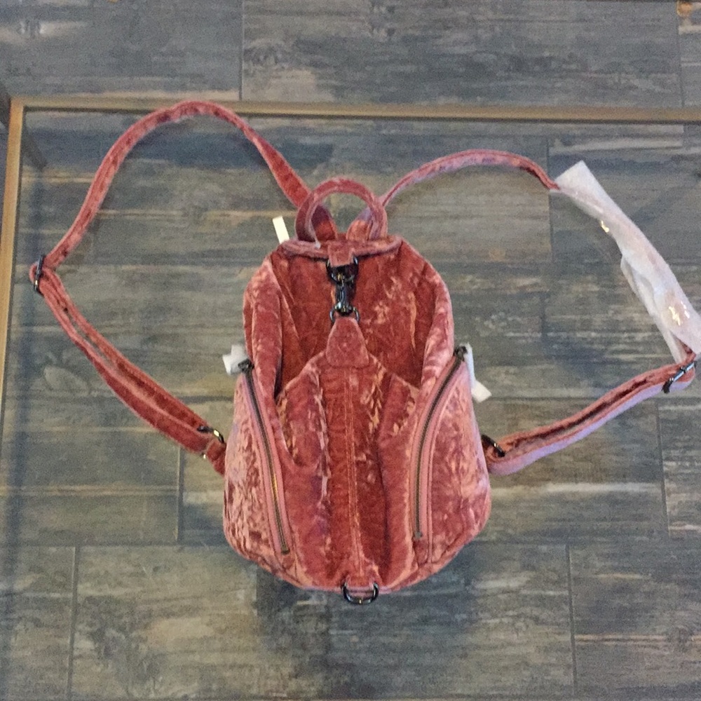 Rebecca Minkoff Julian Crossbody/Convertible Bkpk - Picture 4 of 8